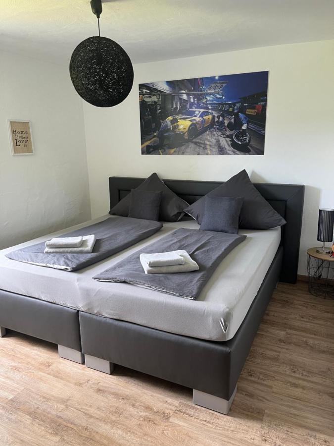 Gaestezimmer Melina Am Nuerburgring アーデナウ エクステリア 写真